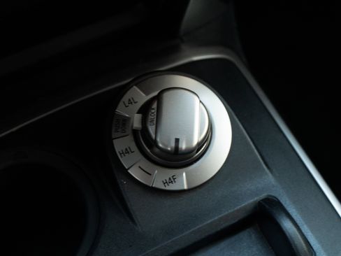 Used 2016 Toyota 4Runner Limited image 38