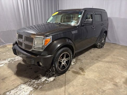 Used 2010 Dodge Nitro SE image 4