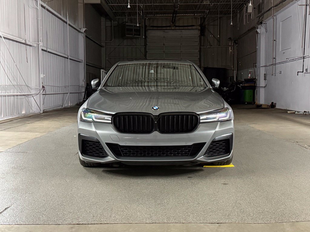 Used 2023 BMW M550i xDrive w/ Executive Package AWD/4WD image 2