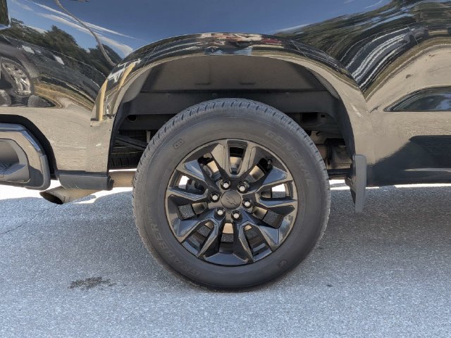 Used 2021 Chevrolet Silverado 1500 Custom AWD/4WD image 10