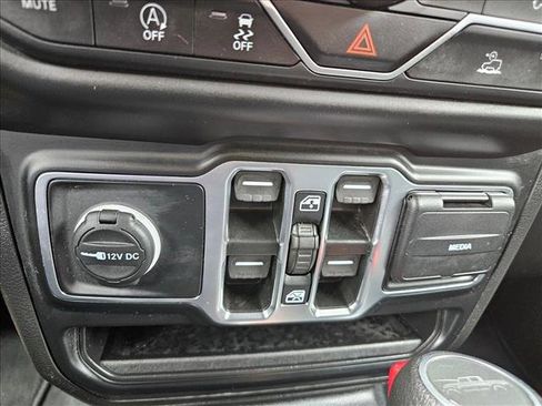 Used 2022 Jeep Gladiator Sport AWD/4WD image 25