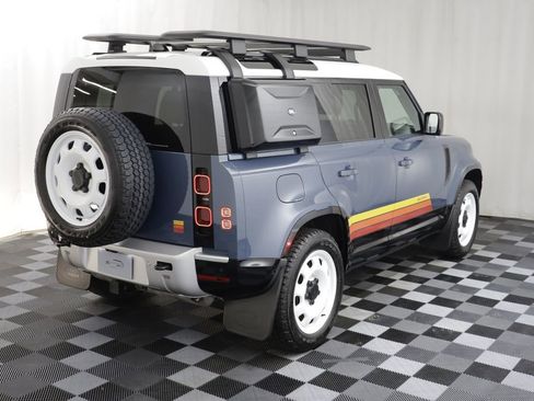 Used 2025 Land Rover Defender 110 S AWD/4WD image 18