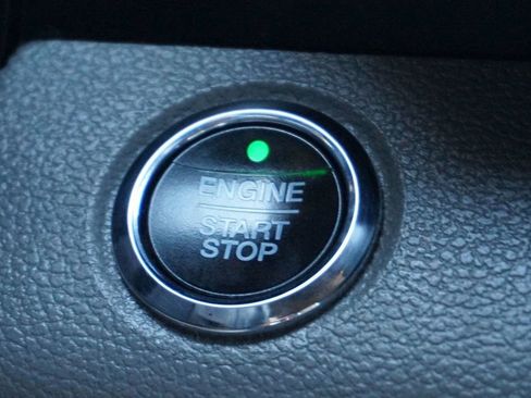 Used 2018 Ford F150 Lariat image 28