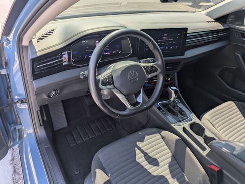 Used 2025 Volkswagen Jetta S FWD image 17