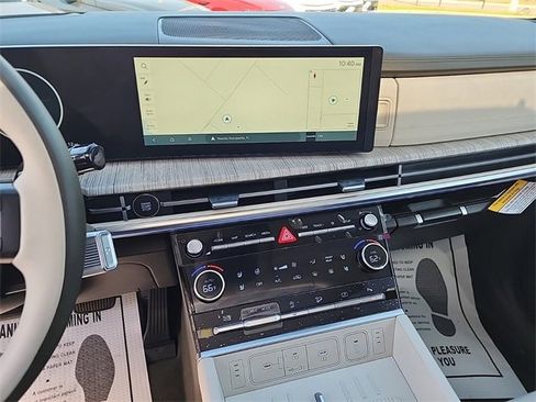 New 2025 Hyundai Santa Fe Calligraphy image 18