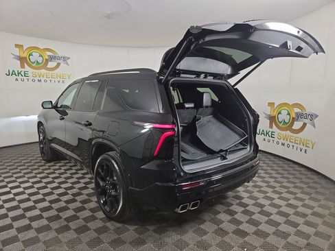 Certified 2025 Chevrolet Traverse RS w/ LPO, Floor Liner Package image 35