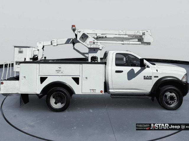 Used 2016 RAM 5500 Tradesman w/ Payload Upgrade Package AWD/4WD image 4