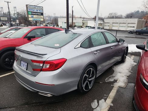 Used 2022 Honda Accord Sport image 4