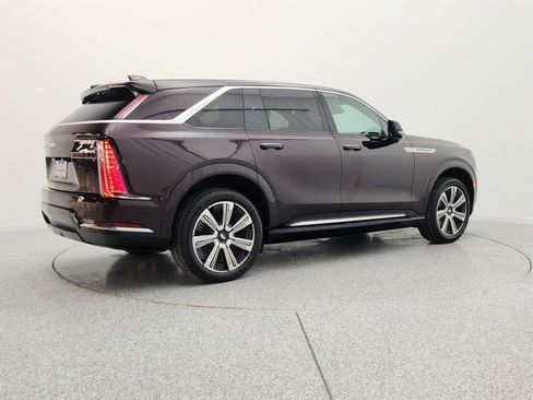 Used 2025 Cadillac Escalade IQ Luxury 2 w/ LPO, Premium Carpet Package AWD/4WD image 5