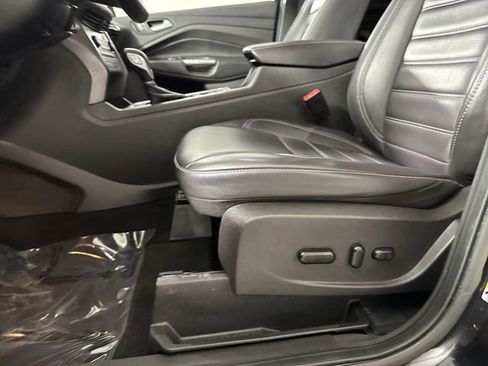 Used 2019 Ford Escape SEL image 20