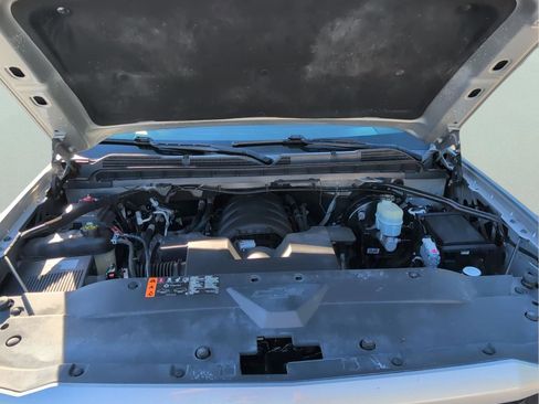 Used 2018 Chevrolet Silverado 1500 LT w/ All Star Edition image 34