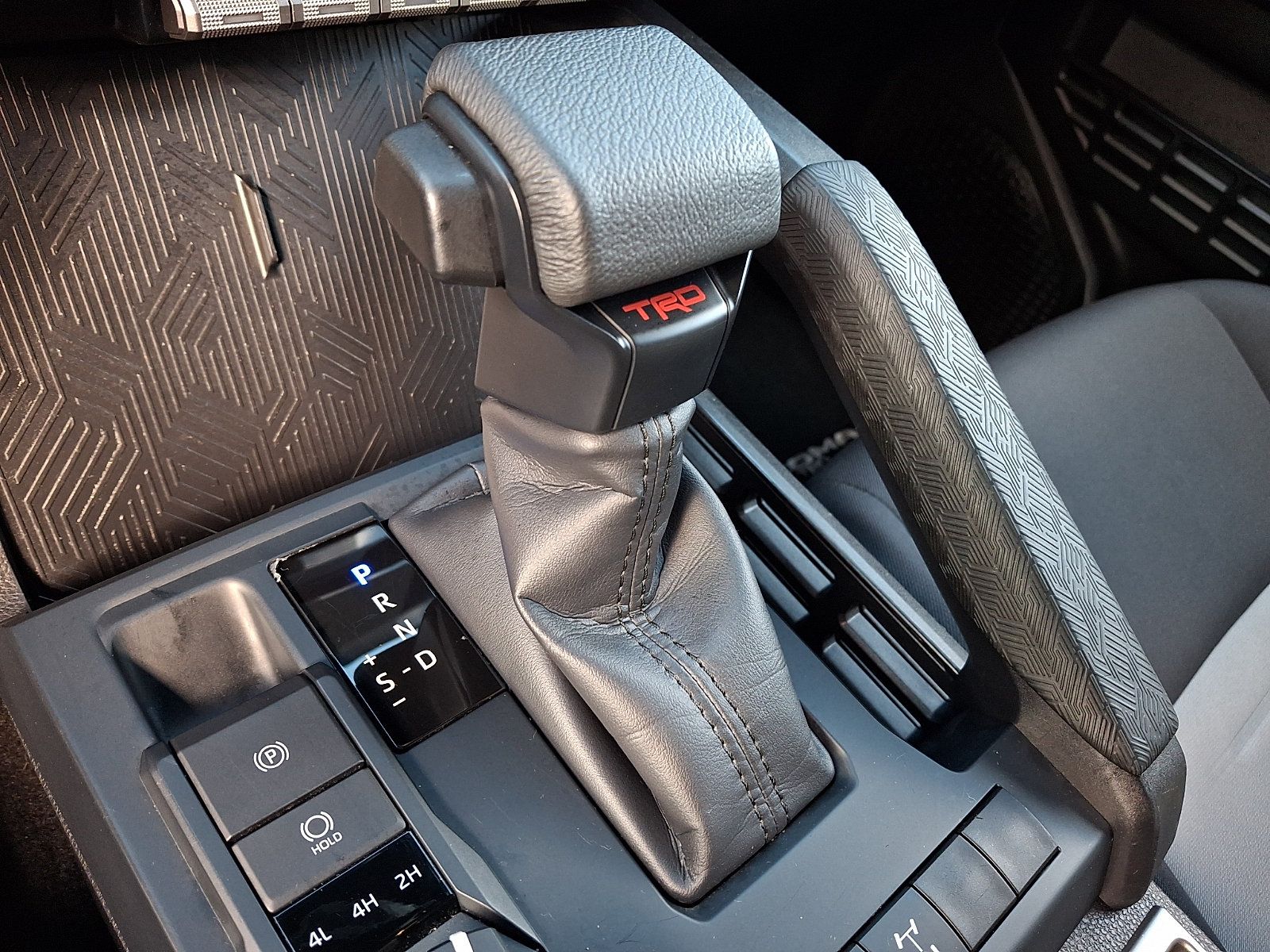 Used 2025 Toyota Tacoma TRD Off-Road AWD/4WD image 14
