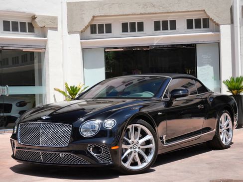 Used 2023 Bentley Continental GT Azure AWD/4WD image 10