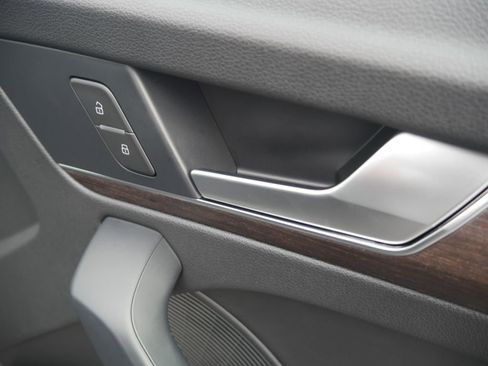 Used 2023 Audi Q5 2.0T Premium Plus w/ Premium Plus Package image 29