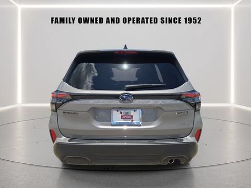 Certified 2025 Subaru Forester Touring w/ Popular Package - Touring AWD/4WD image 4