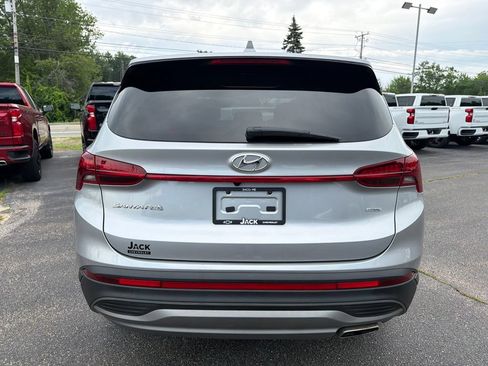 Used 2023 Hyundai Santa Fe SE AWD/4WD image 6