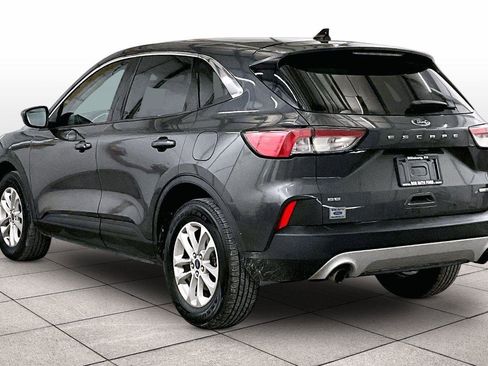 Certified 2020 Ford Escape SE image 10