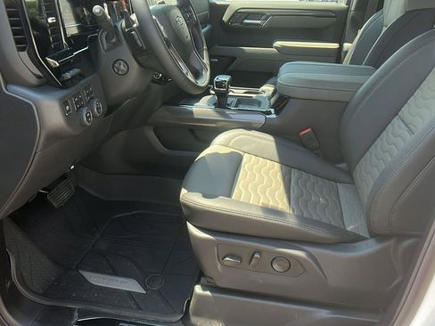 New 2025 Chevrolet Silverado 1500 ZR2 w/ Technology Package AWD/4WD image 13