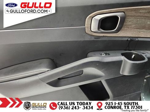 Used 2023 Kia Sorento S w/ Panoramic Sunroof Package image 16