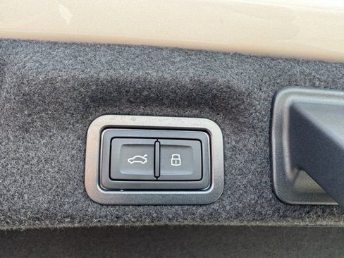 Used 2026 Audi A6 Premium Plus w/ Premium Plus Package image 35