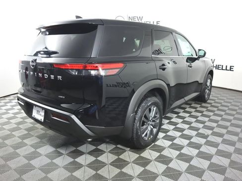 Certified 2025 Nissan Pathfinder S image 7