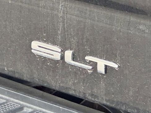 Used 2025 GMC Sierra 1500 SLT AWD/4WD image 7