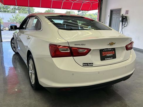 Used 2025 Chevrolet Malibu LT FWD image 5