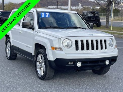 Used 2017 Jeep Patriot Latitude image 1