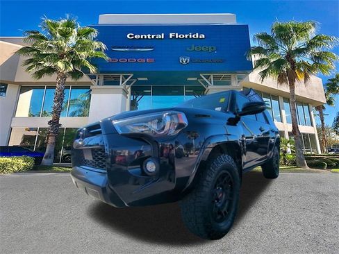 Used 2021 Toyota 4Runner Venture image 9