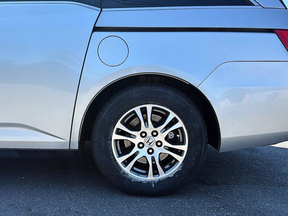 Used 2013 Honda Odyssey EX-L image 22