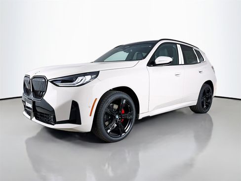 New 2026 BMW X3 xDrive30 w/ Premium Package image 3