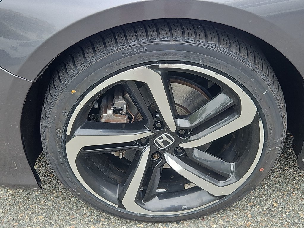 Used 2018 Honda Accord Sport image 6