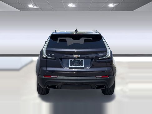 Used 2022 Cadillac XT4 Sport w/ Enhanced Visibility Package FWD image 9