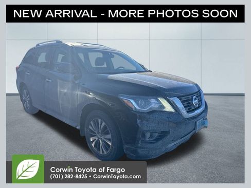 Used 2017 Nissan Pathfinder SL w/ Trailer Tow Package image 1