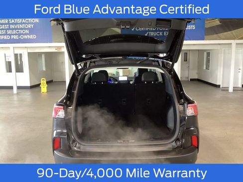 Used 2022 Ford Escape Titanium image 6