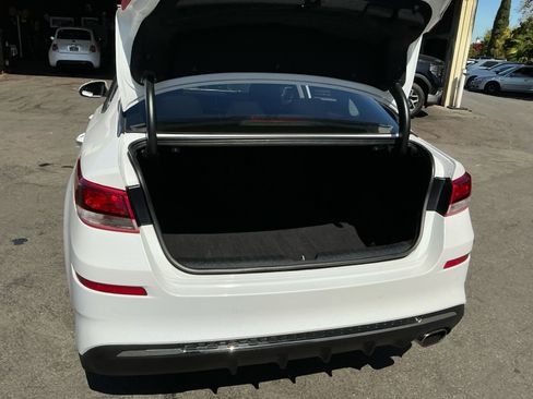 Used 2020 Kia Optima LX FWD image 25