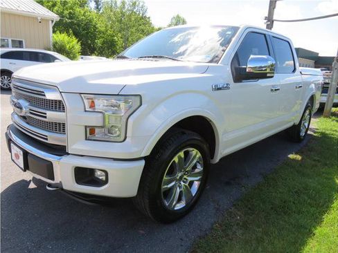 Used 2015 Ford F150 Platinum w/ Equipment Group 701A Luxury AWD/4WD image 15