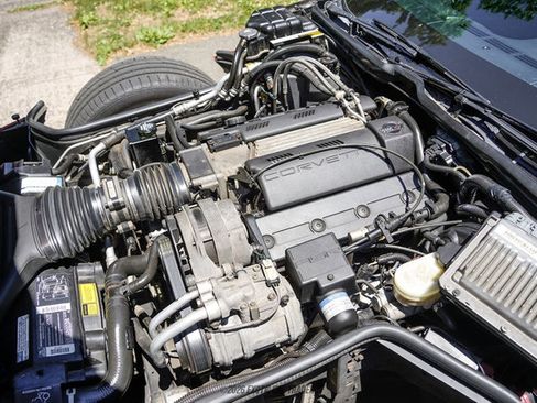 Used 1994 Chevrolet Corvette Convertible RWD image 23