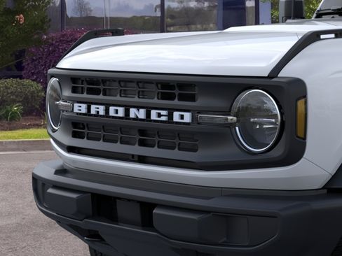New 2025 Ford Bronco 4-Door AWD/4WD image 19