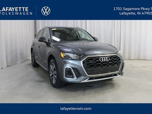 Used 2023 Audi Q5 2.0T Premium w/ Convenience Package AWD/4WD image 1