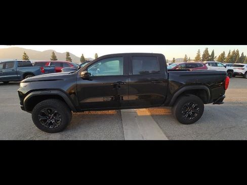 Used 2024 GMC Canyon Elevation RWD image 7
