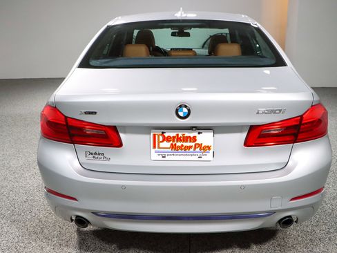 Used 2019 BMW 530i xDrive w/ Convenience Package image 8