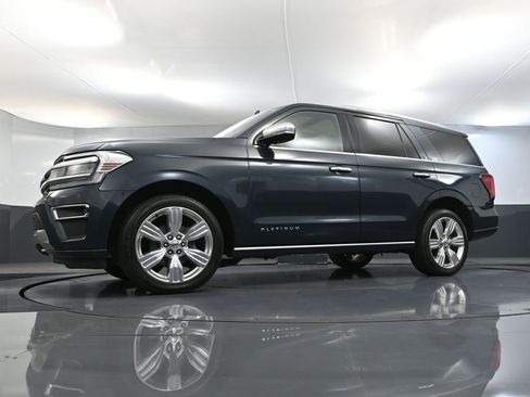 Used 2023 Ford Expedition Platinum image 62