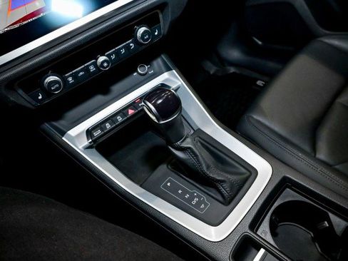 Used 2022 Audi Q3 2.0T Premium image 31