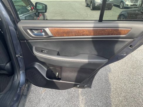 Used 2017 Subaru Outback 2.5i Limited image 26