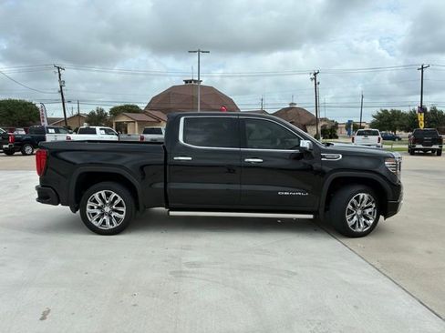 Used 2024 GMC Sierra 1500 Denali w/ Denali Reserve Package AWD/4WD image 2