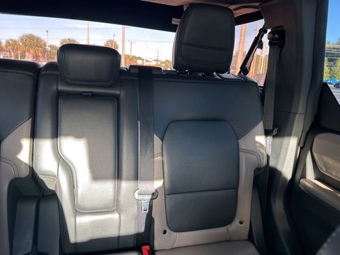 Used 2021 Ford Bronco Wildtrak image 15