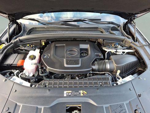 Used 2023 Jeep Grand Cherokee Overland w/ Luxury Tech Group IV image 29