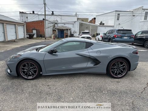 Used 2025 Chevrolet Corvette Stingray Coupe w/ 1LT image 2
