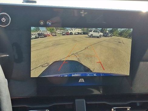Used 2025 Chevrolet Equinox RS AWD/4WD image 21
